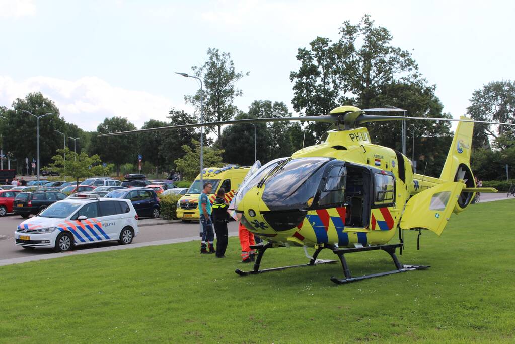 Veel hulpdiensten op de been na incident naast politiebureau