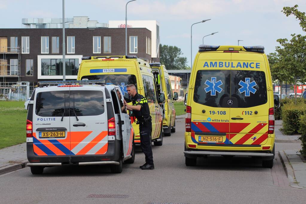 Veel hulpdiensten op de been na incident naast politiebureau