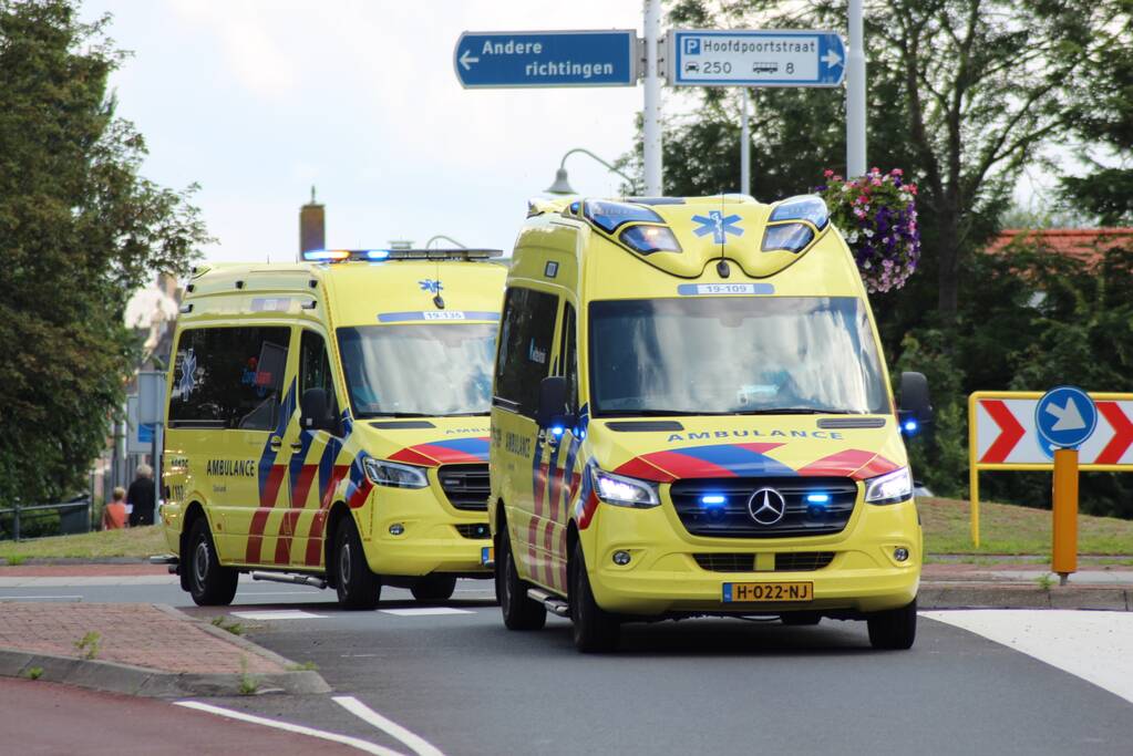 Veel hulpdiensten op de been na incident naast politiebureau