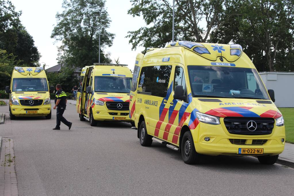 Veel hulpdiensten op de been na incident naast politiebureau