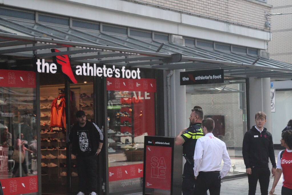 Politie lost waarschuwingsschot bij aanhouding na overval