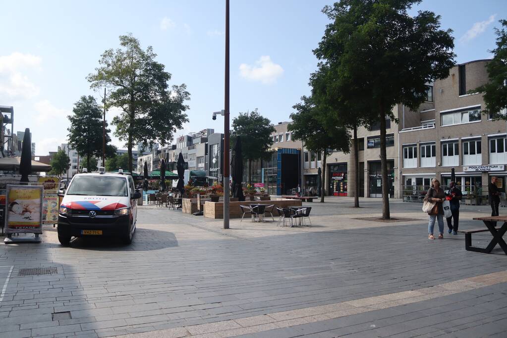 Politie lost waarschuwingsschot bij aanhouding na overval