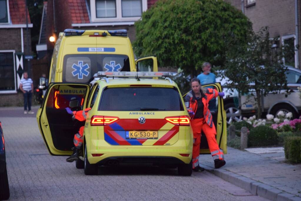 Traumahelikopter landt op sportveld door incident