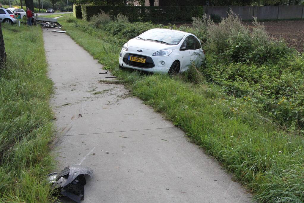 Ravage na aanrijding met aanhangwagen