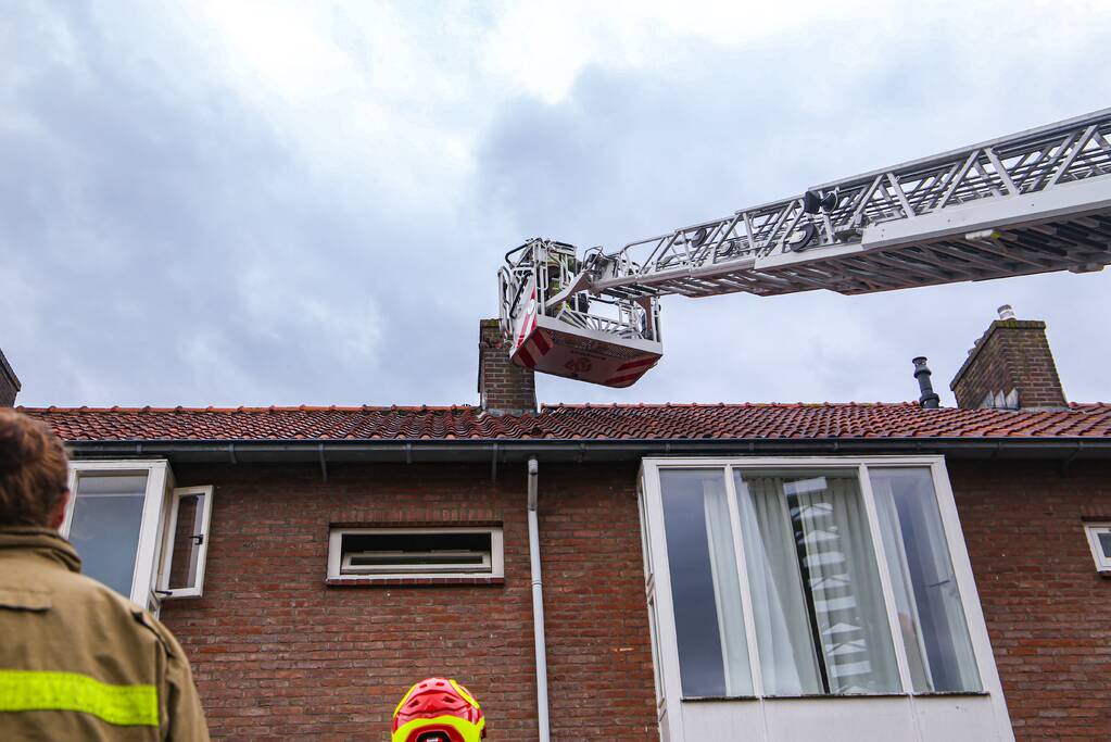 Buurt zonder stroom door blikseminslag