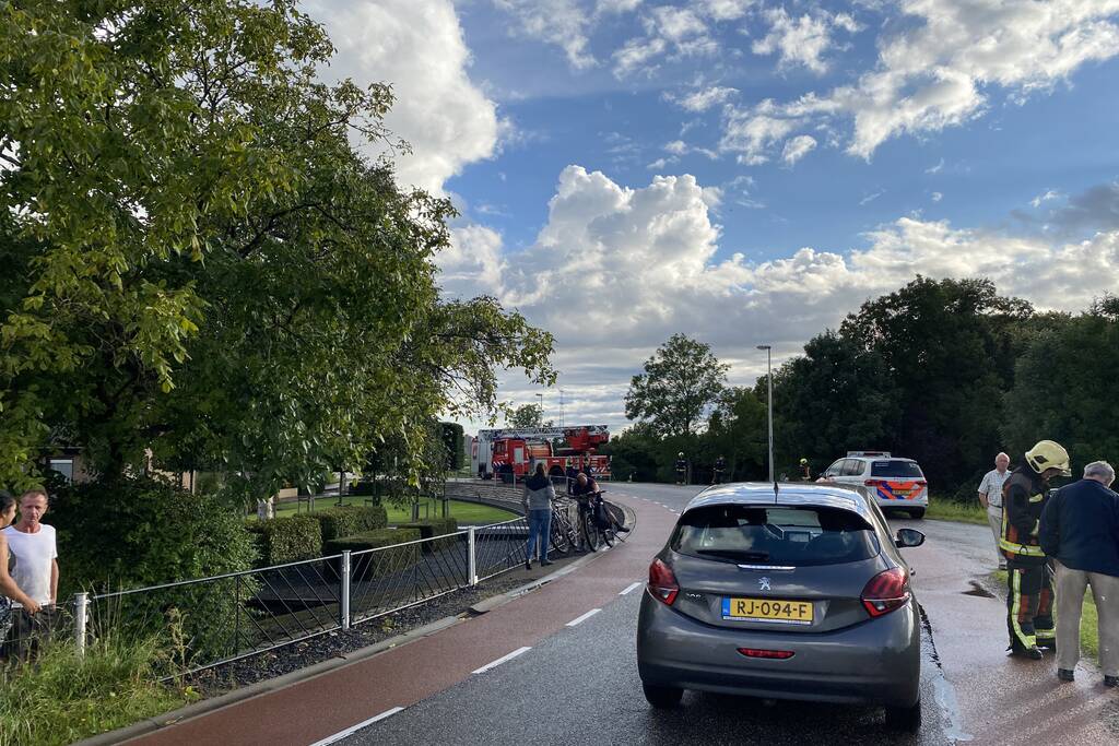 Rook uit schoorsteen van woning