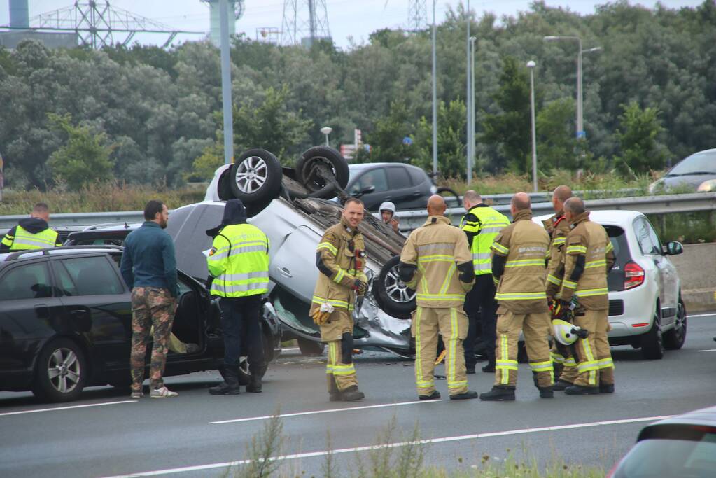 Meerdere gewonden bij zware aanrijding
