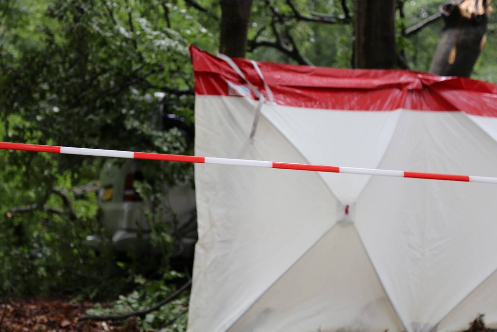 Dode aangetroffen op parkeerplaats natuurgebied Lange Duinen