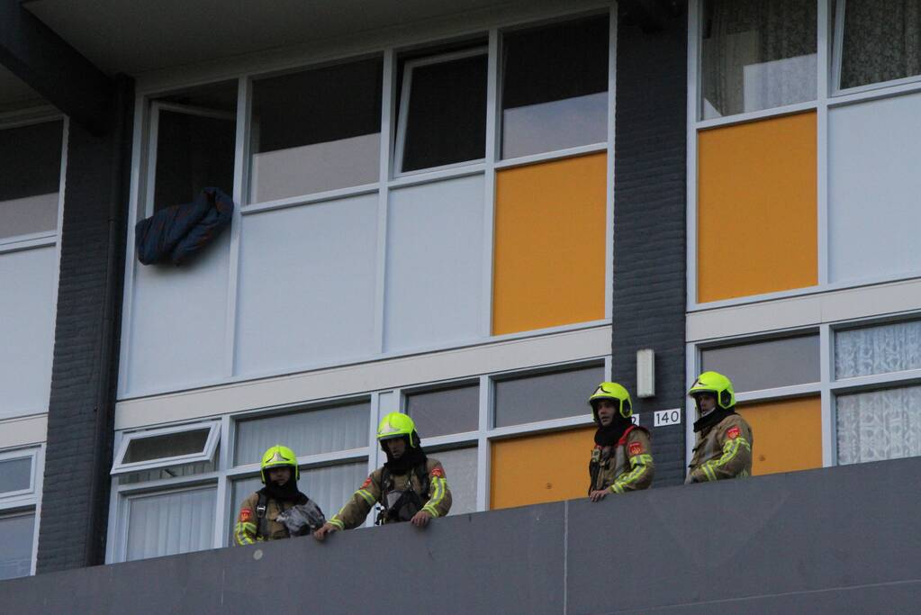 Brandweer doet onderzoek naar gaslucht