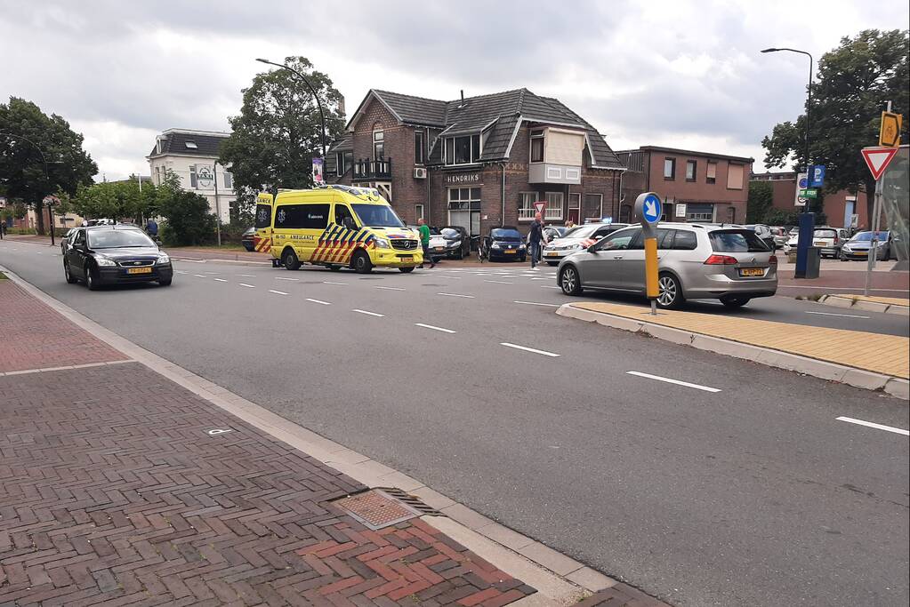 Een persoon gewond bij ongeval op kruising