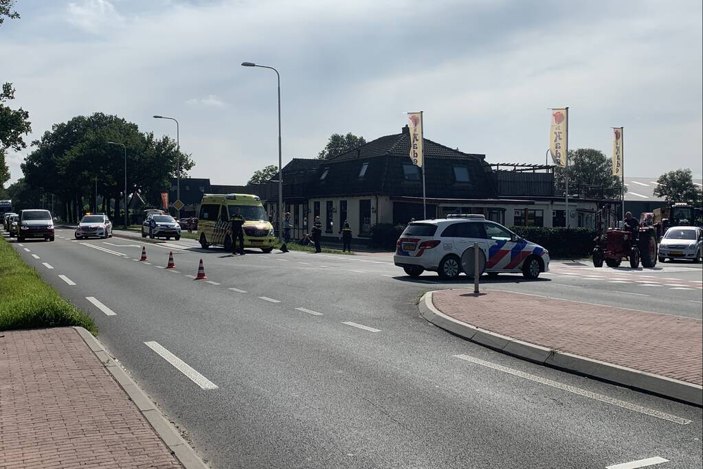 Motorrijder gewond bij verkeersongeval met bestelbus