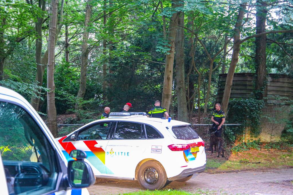 Persoon aangehouden in bosgebied