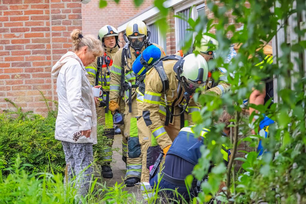 Huisdieren gered bij flinke brand in flatgebouw