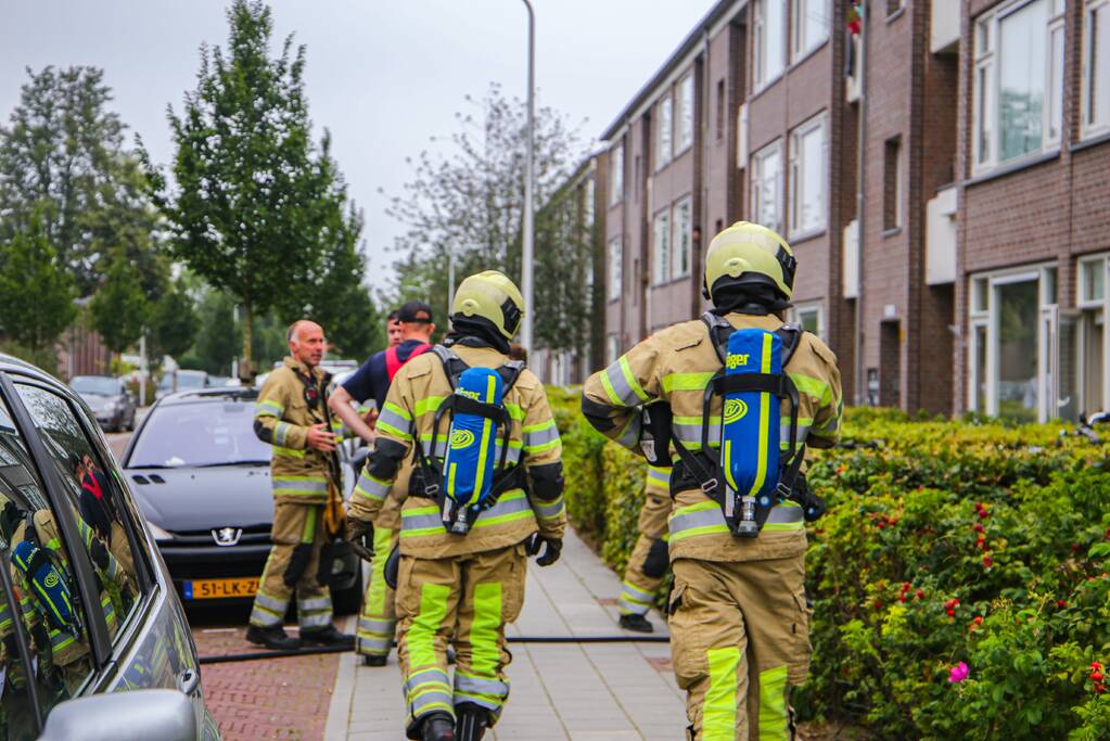 Huisdieren gered bij flinke brand in flatgebouw
