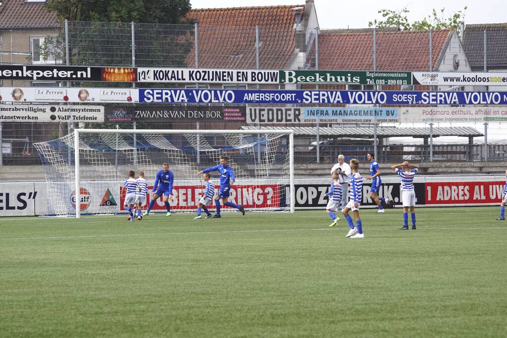 1e van SV Spakenburg wordt ingemaakt door jeugd
