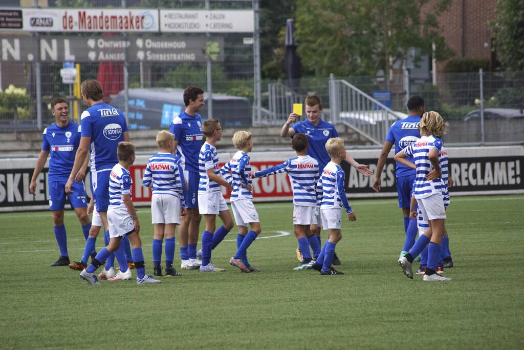 1e van SV Spakenburg wordt ingemaakt door jeugd