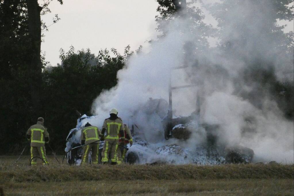 Verreiker verwoest door brand
