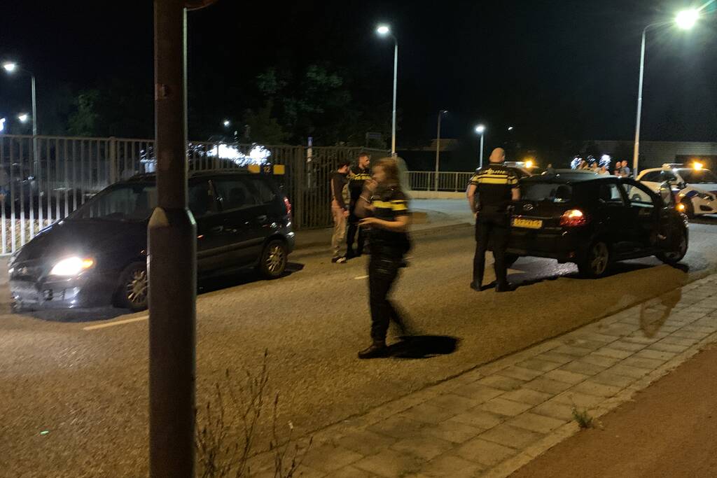 Twee voertuigen botsen met elkaar