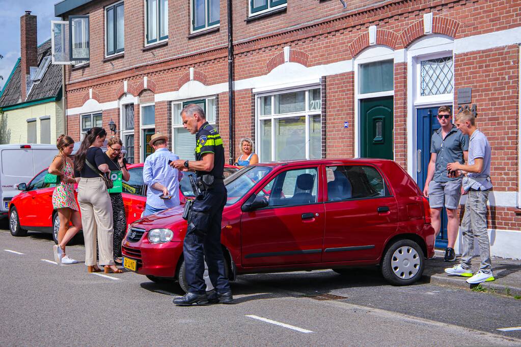 Botsing tussen personenauto's en wielrenner