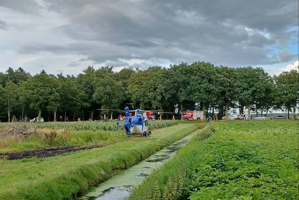Auto te water en inzittende spoorloos