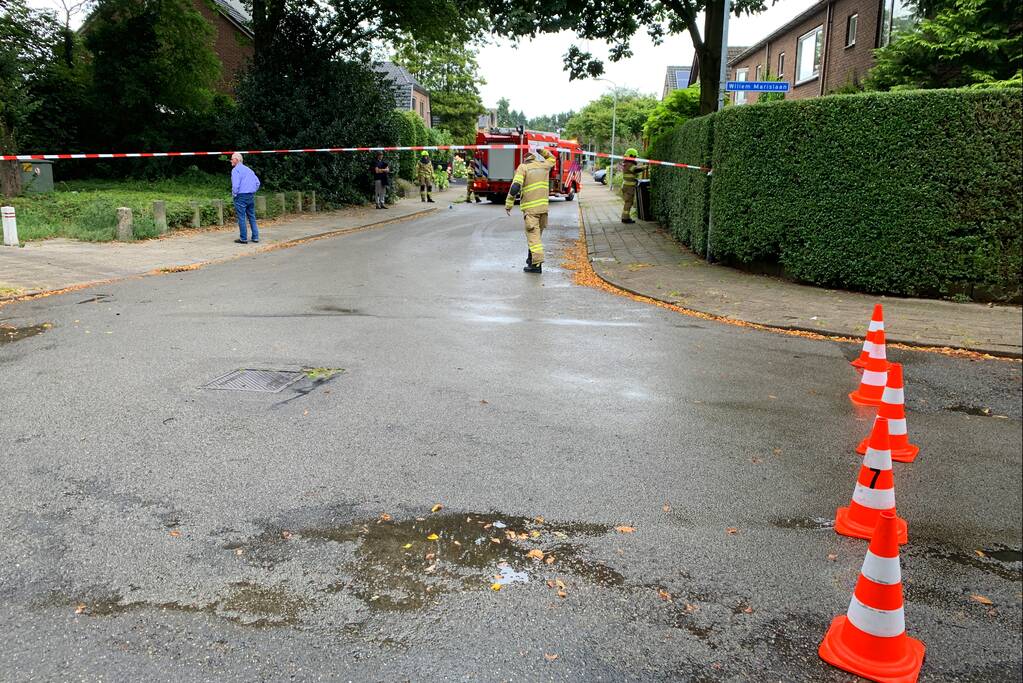 Weg afgesloten na gaslekkage