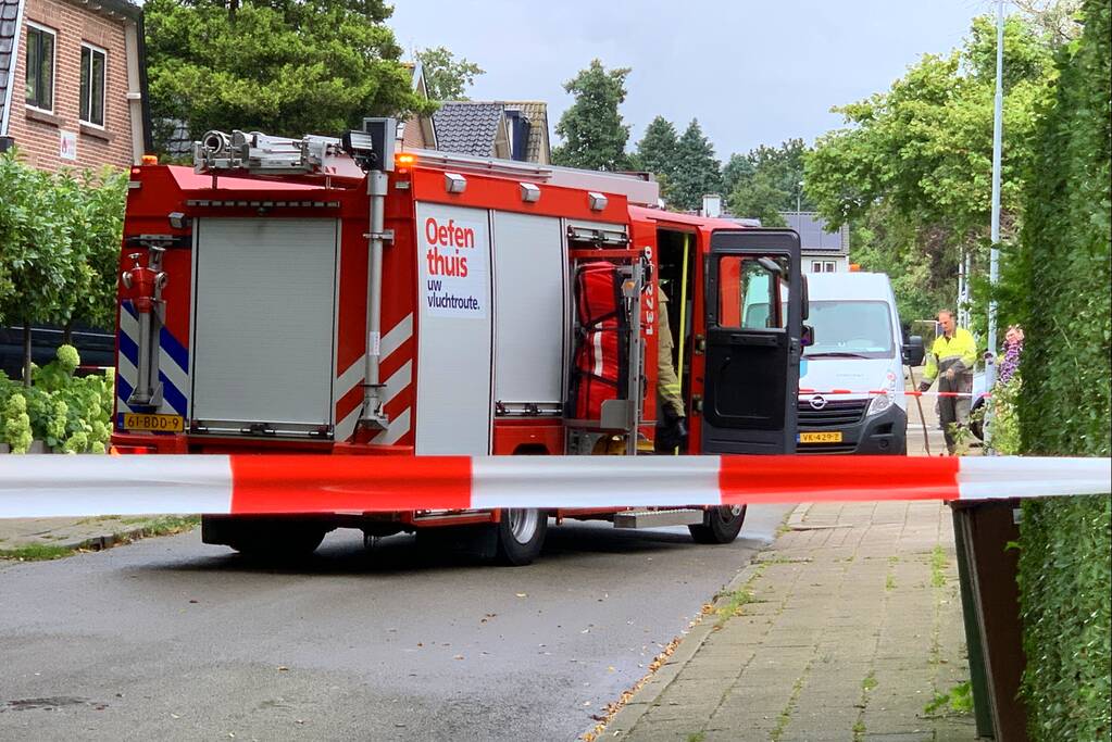 Weg afgesloten na gaslekkage