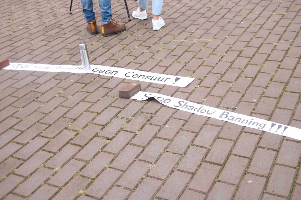 Demonstratie bij kantoor Facebook voor het vrije woord