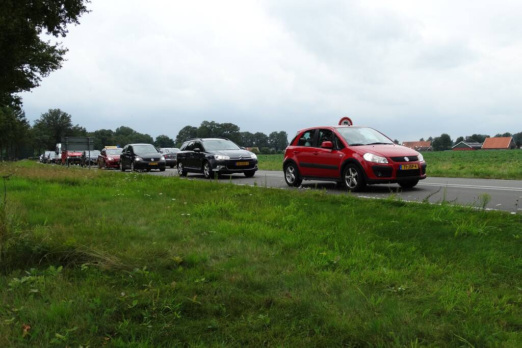 Twee auto's betrokken bij kop-staart botsing