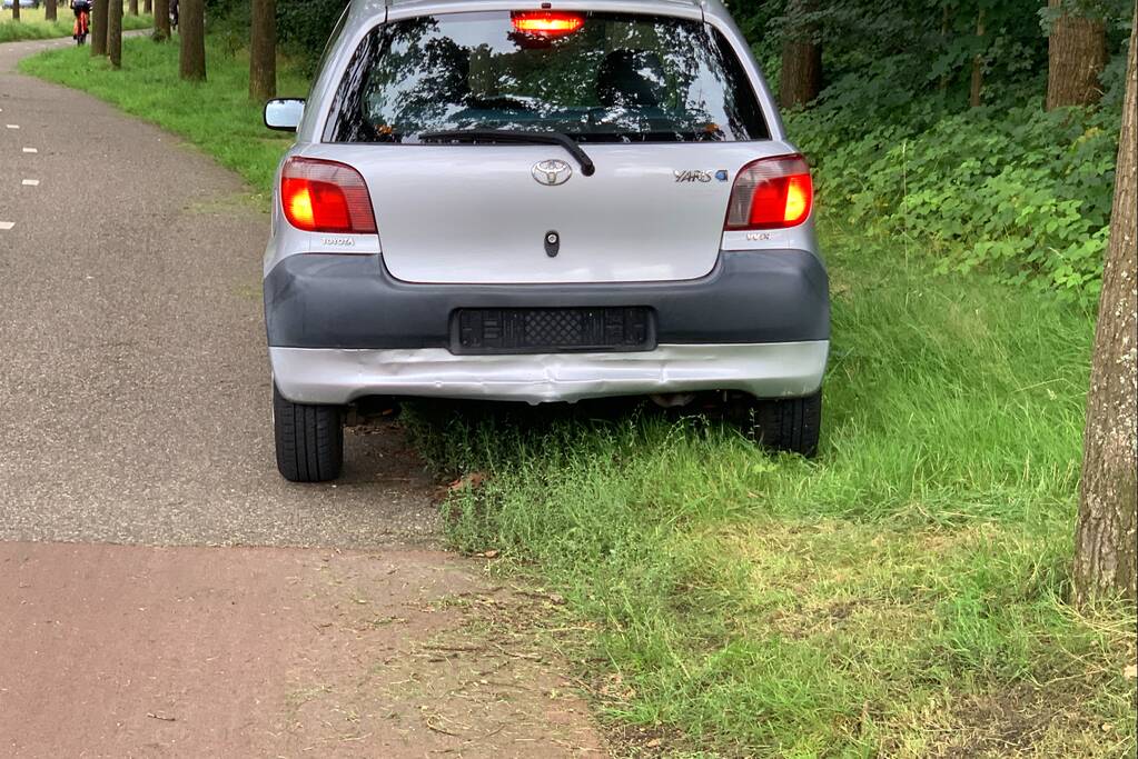 Kop-staart botsing voor stoplicht