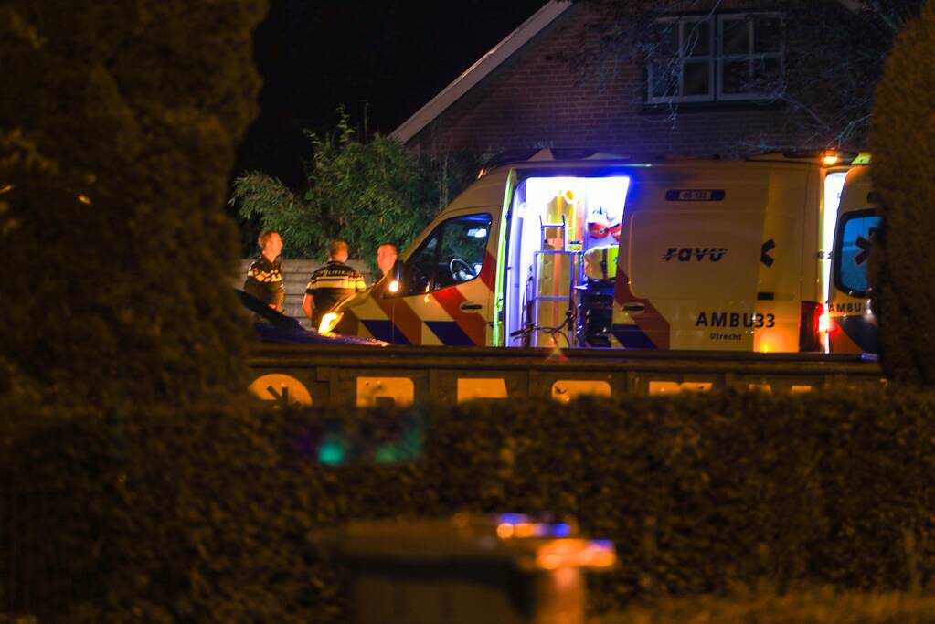 Persoon zwaargewond door incident in woning
