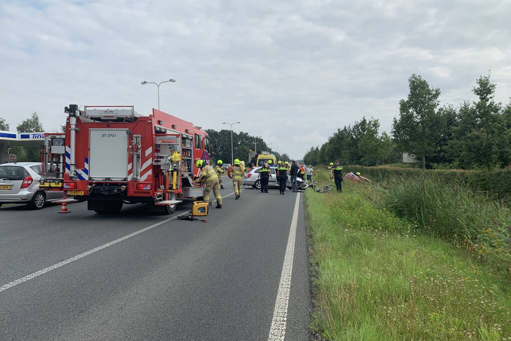 Flinke schade aan personenauto's door botsing