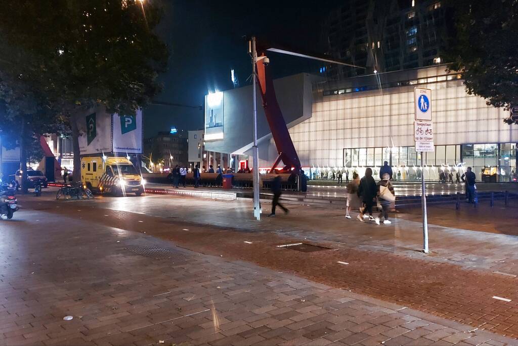 Persoon zwaargewond bij steekpartij, verdachte aangehouden