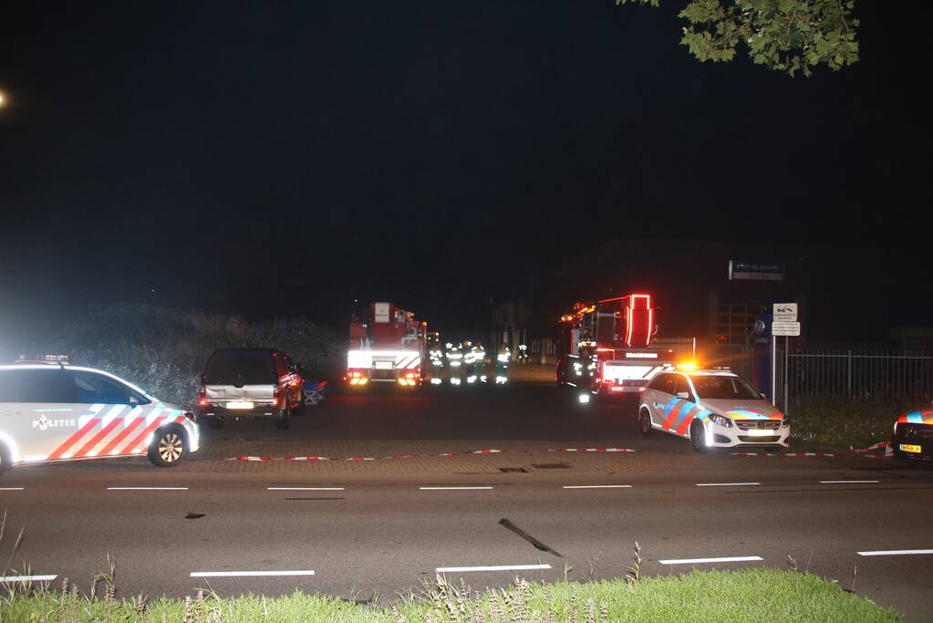 Grote brand in bedrijfspand