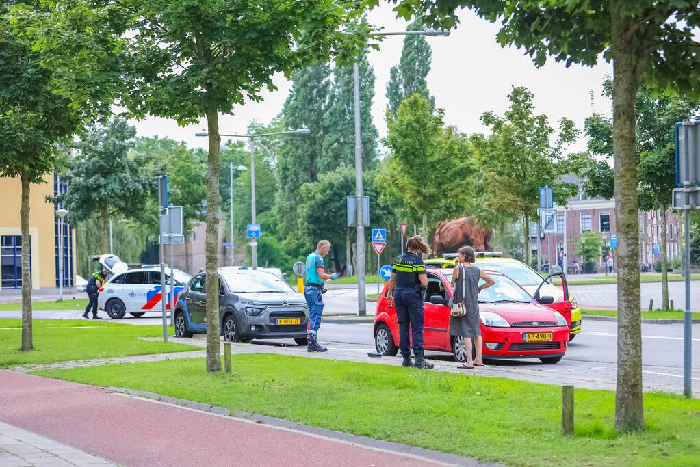Schade bij botsing tussen personenauto's