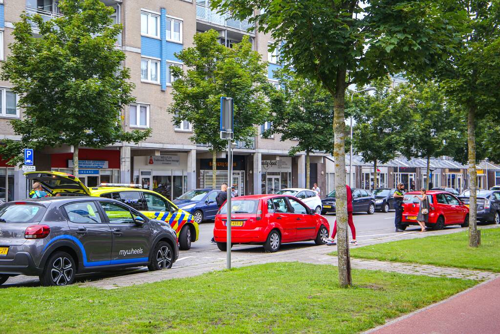 Schade bij botsing tussen personenauto's