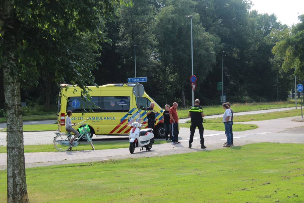 Scooterrijder gaat onderuit en raakt gewond