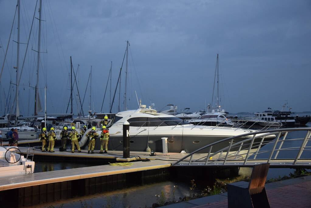 Brandweer blust brand op dure jacht