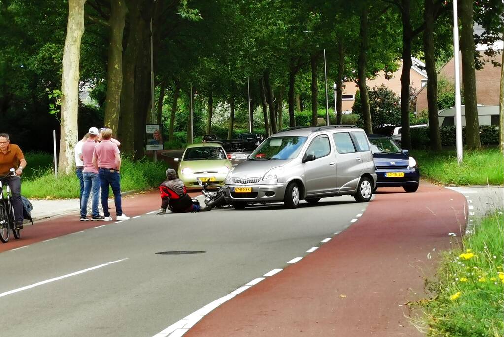 Motorrijder gewond na ongeval met personenauto