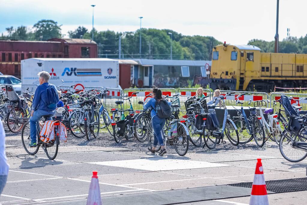 Drukte bij GGD-priklocatie Rijtuigenloods