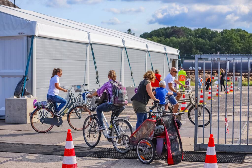 Drukte bij GGD-priklocatie Rijtuigenloods