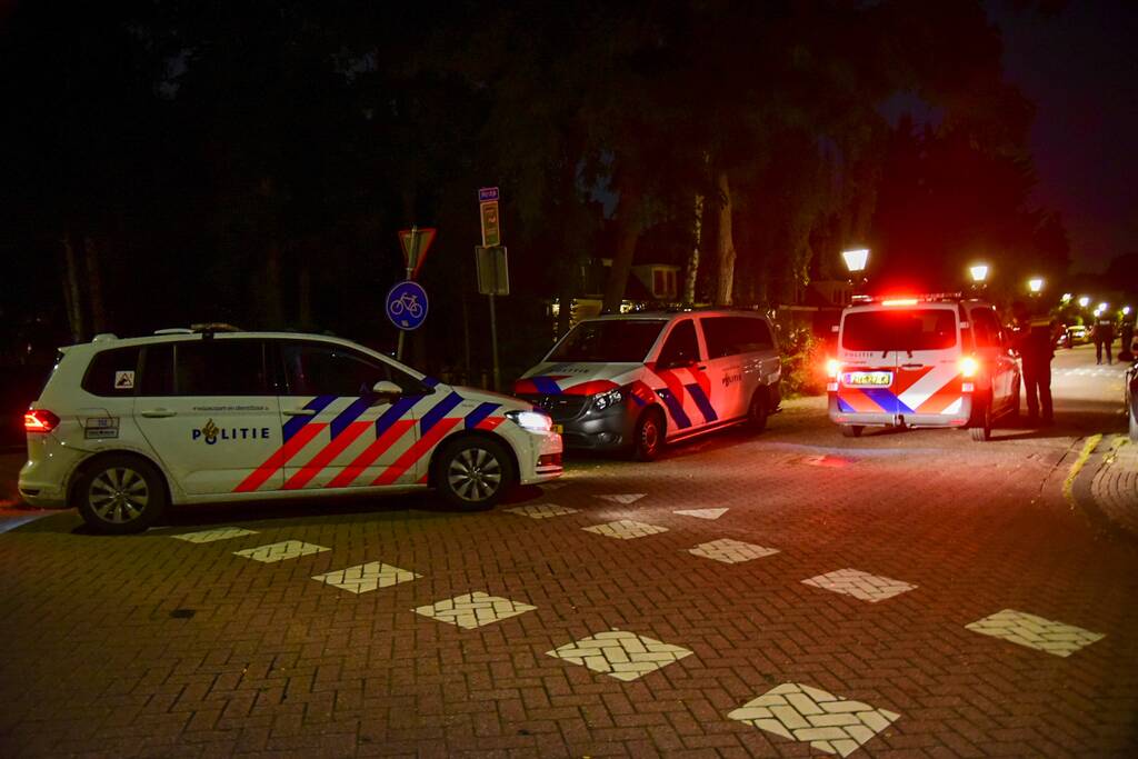 Politie lost waarschuwingsschot bij onderzoek schietpartij