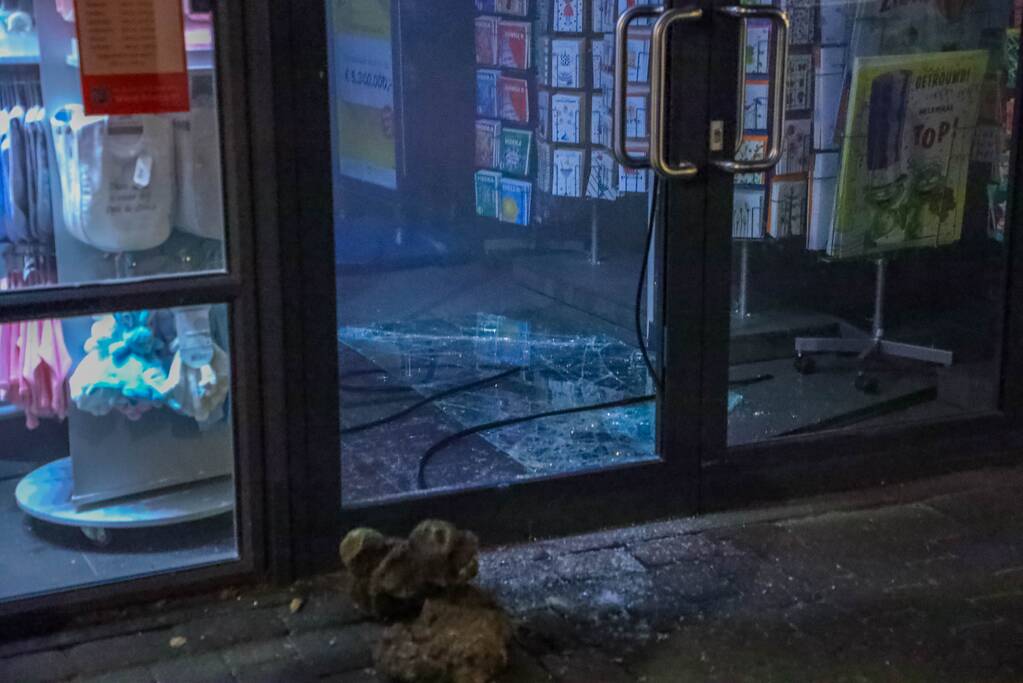 Sigarettendieven slaan hun slag bij Bruna Emiclaer