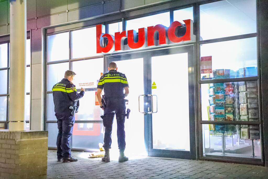 Sigarettendieven slaan hun slag bij Bruna Emiclaer