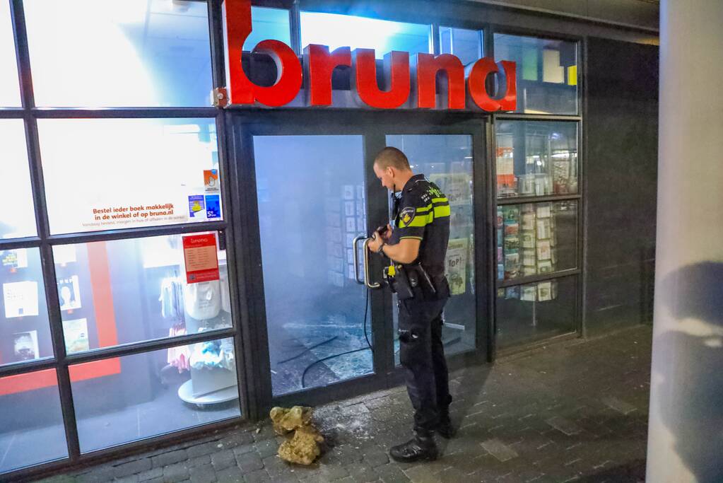 Sigarettendieven slaan hun slag bij Bruna Emiclaer