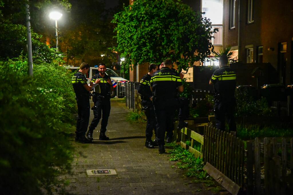 Persoon gewond bij woningoverval