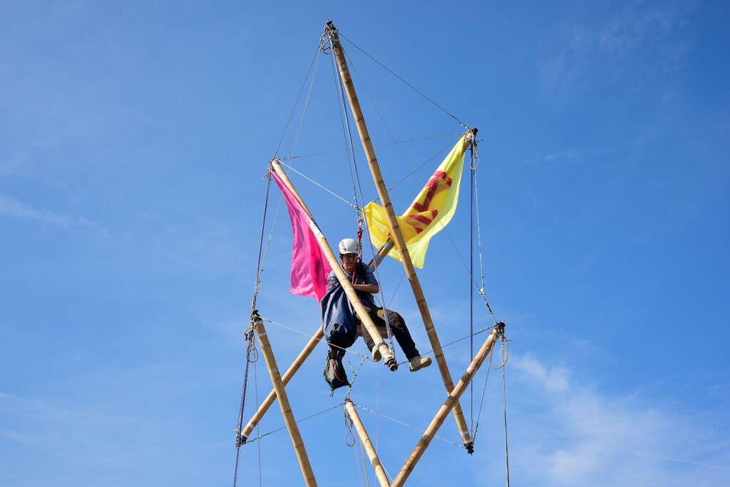 Klimaatactivisten Extinction Rebellion blokkeren toegang Shell-Pernis