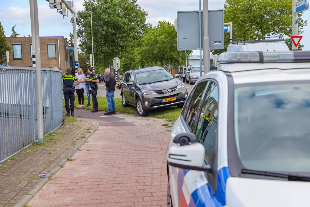 Flinke schade bij botsing op industrieterrein de Isselt
