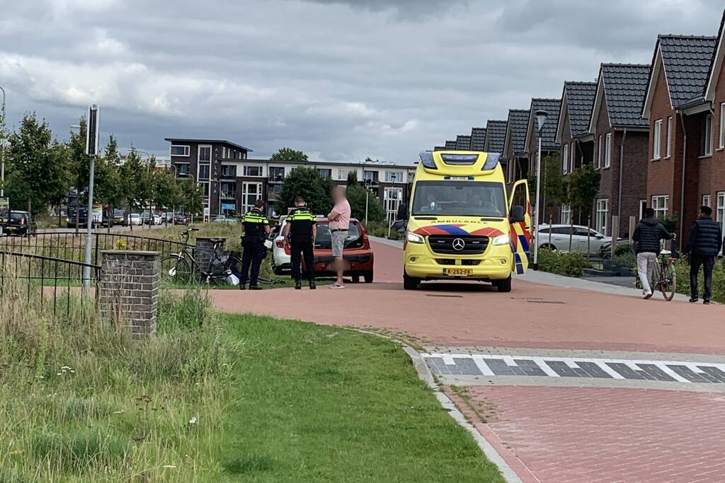 Fietser gewond bij ongeval met personenauto