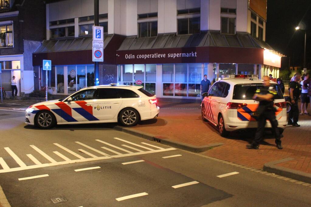 Twee agenten gewond bij schietpartij, twee verdachten aangehouden