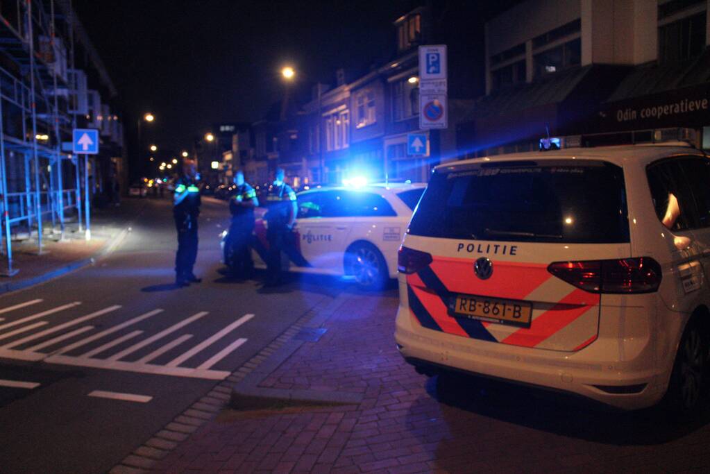 Twee agenten gewond bij schietpartij, twee verdachten aangehouden